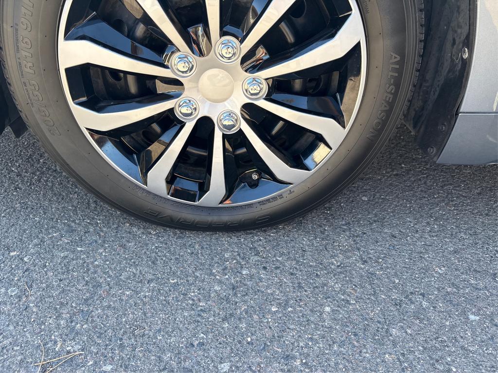 2020 Toyota Corolla - $18,995