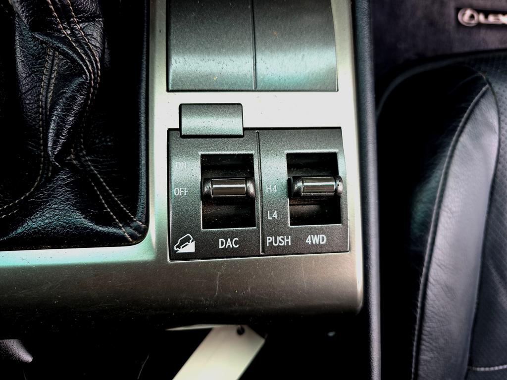 2017 Lexus GX 460 photo