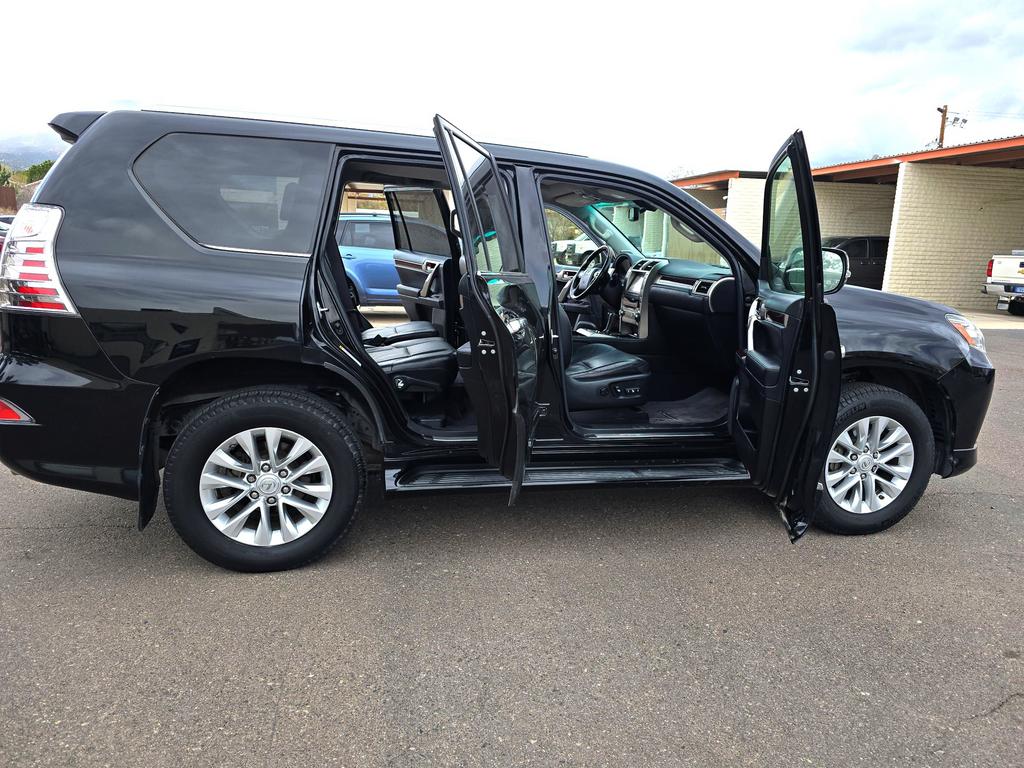2017 Lexus GX 460 photo