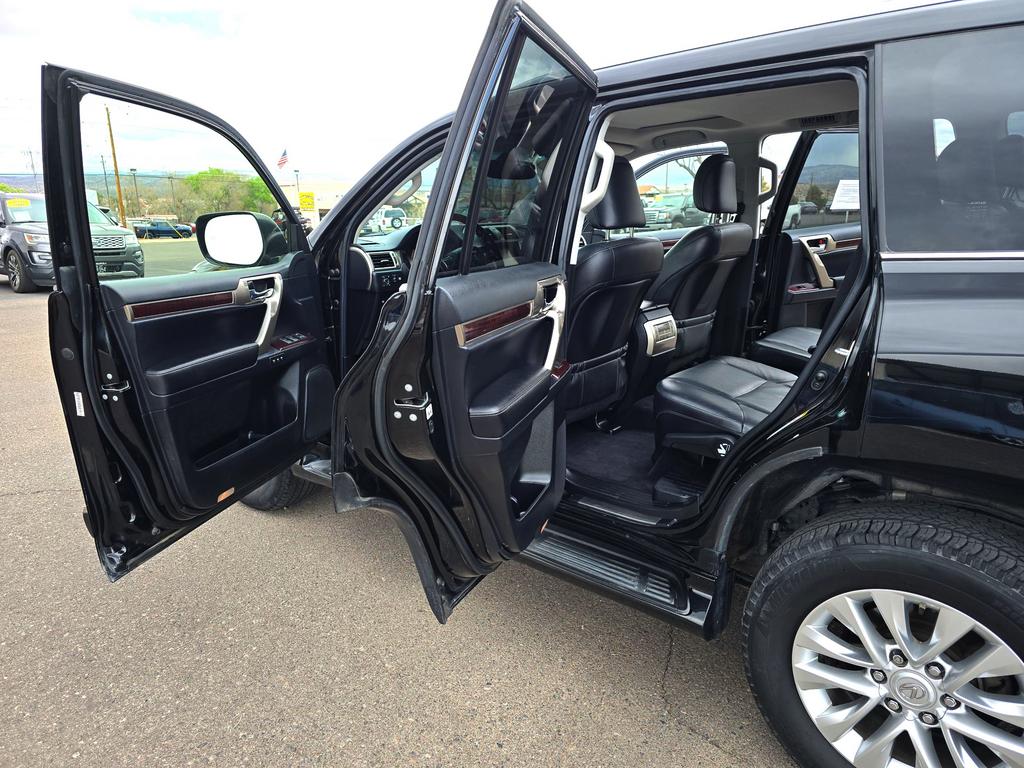 2017 Lexus GX 460 photo
