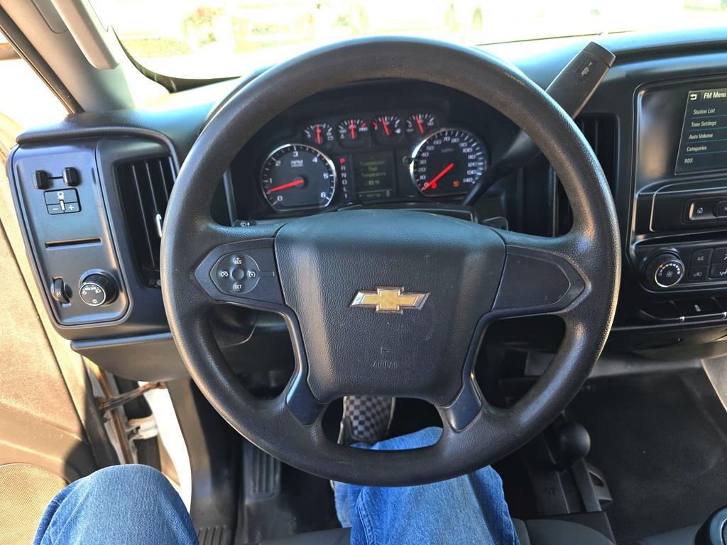 2017 Chevrolet Silverado 2500HD - $27,995