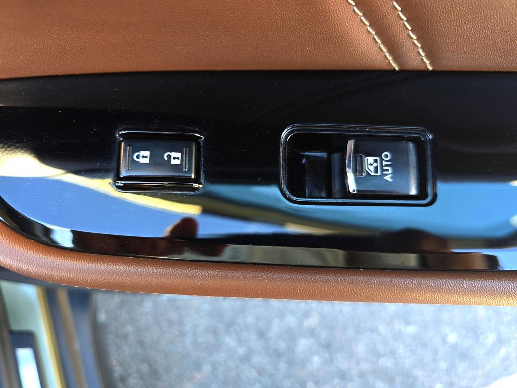 2019 Subaru Outback - $20,995