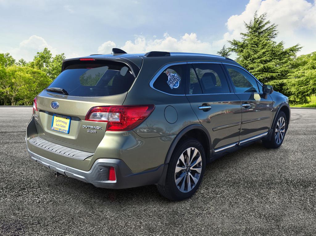 2019 Subaru Outback - $20,995