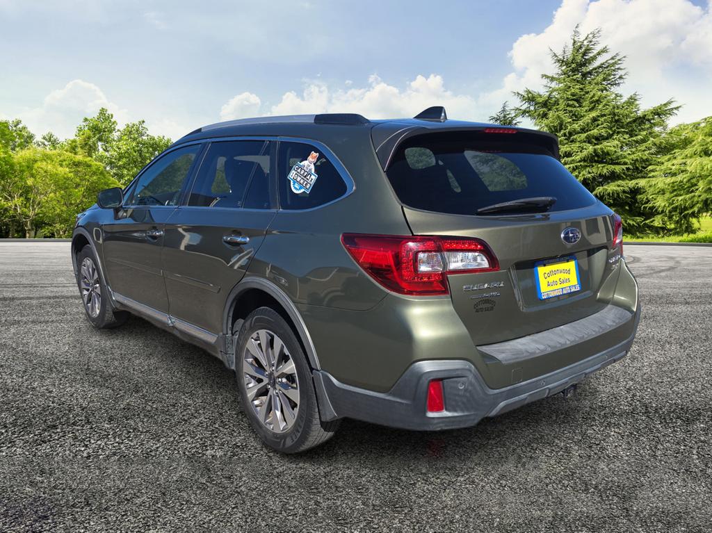 2019 Subaru Outback - $20,995