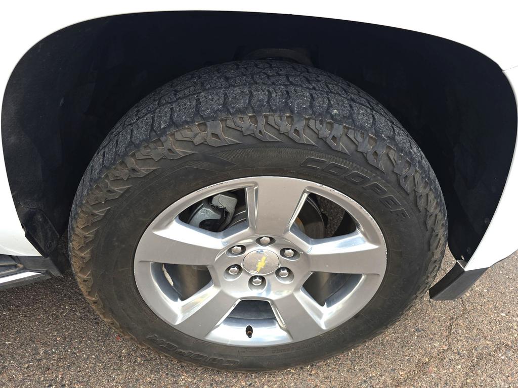 2018 Chevrolet Suburban - $27,995