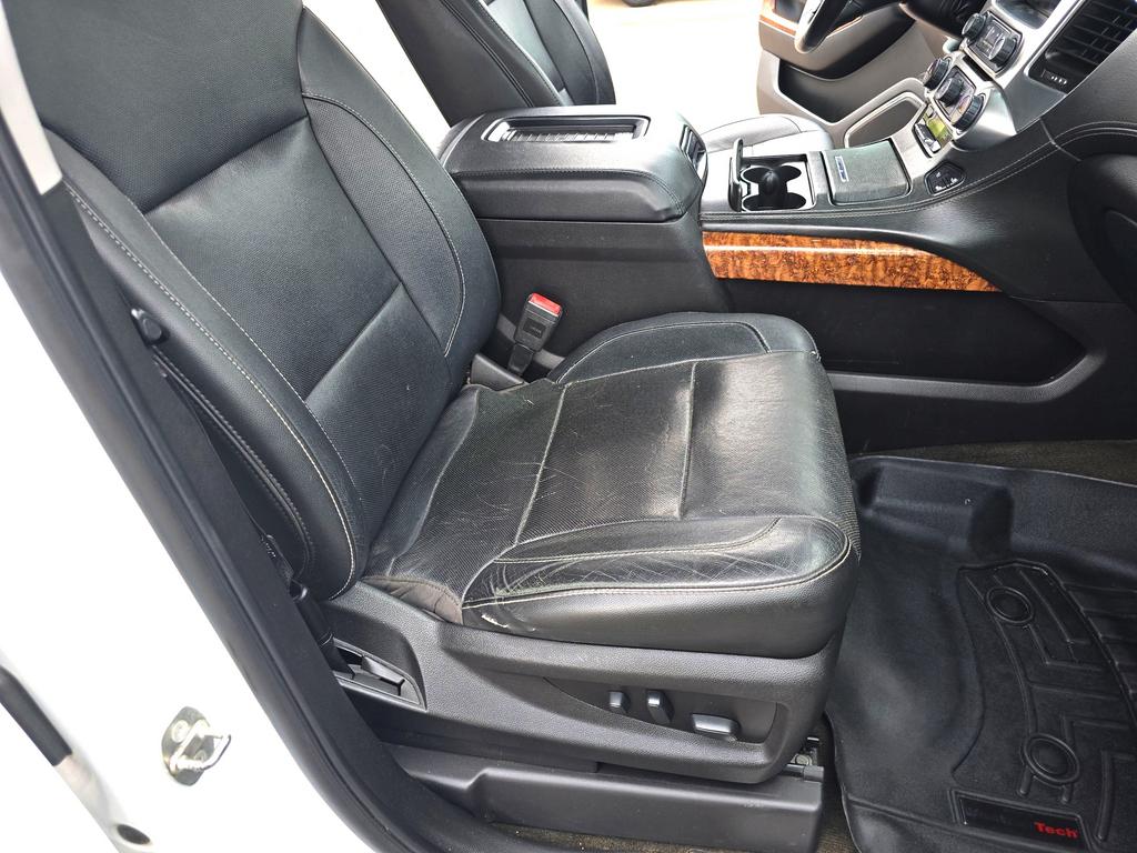 2018 Chevrolet Suburban - $27,995