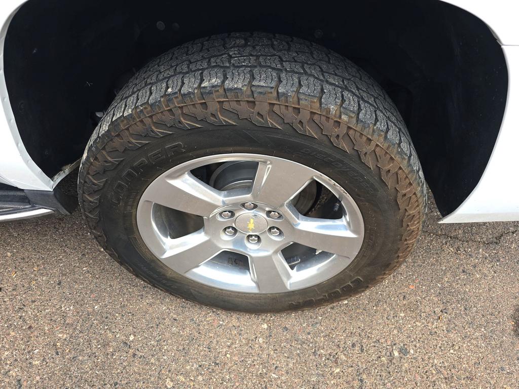 2018 Chevrolet Suburban - $27,995