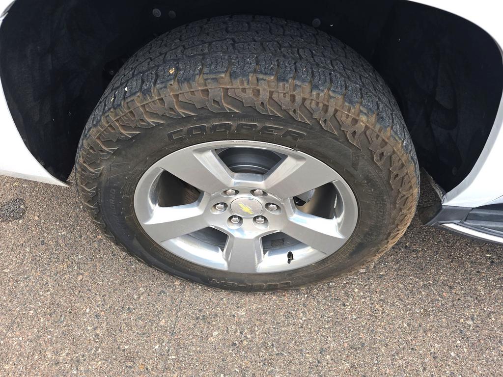 2018 Chevrolet Suburban - $27,995