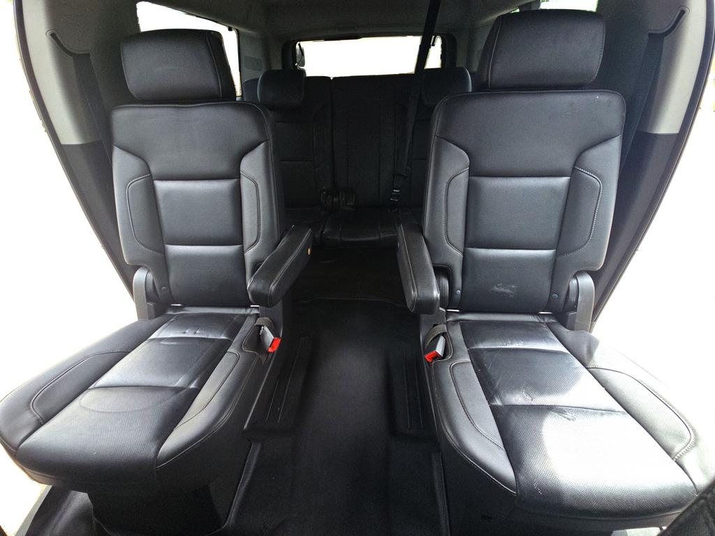 2018 Chevrolet Suburban - $27,995