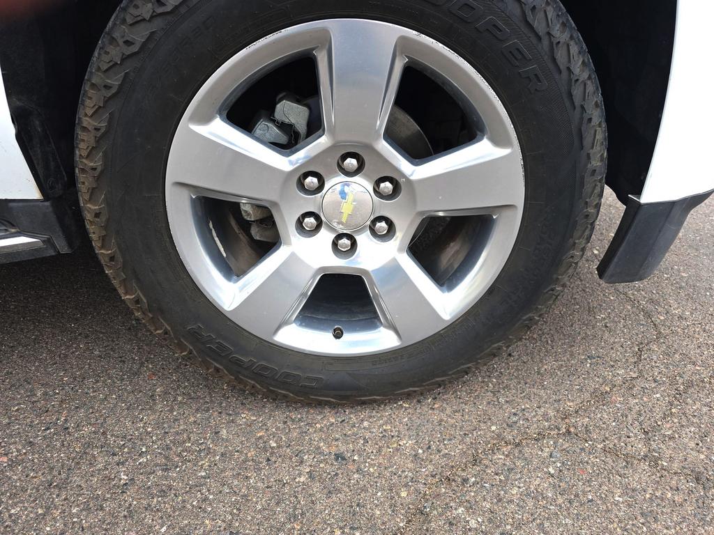 2018 Chevrolet Suburban - $27,995