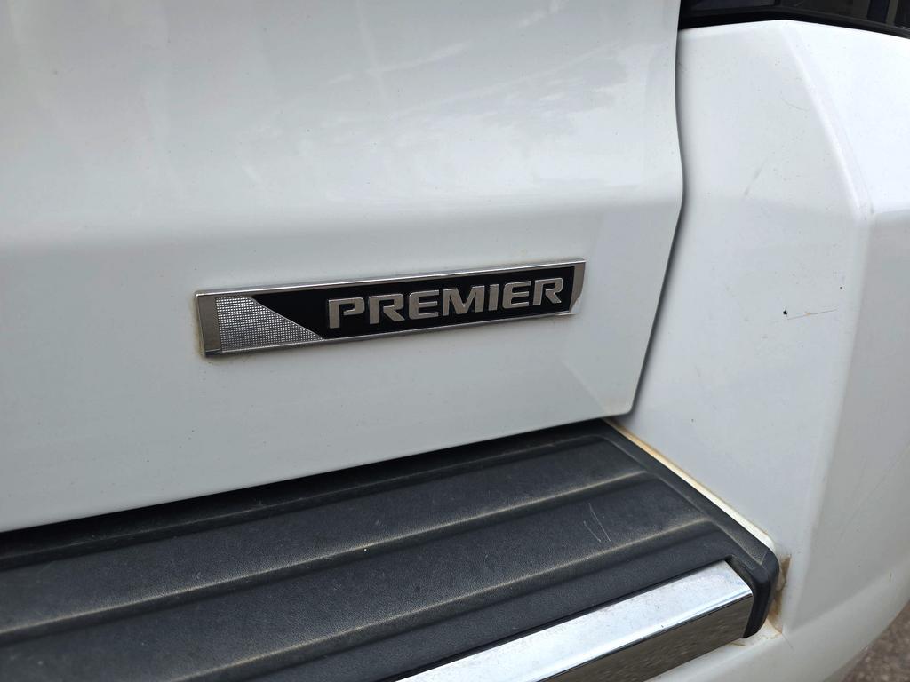 2018 Chevrolet Suburban - $27,995