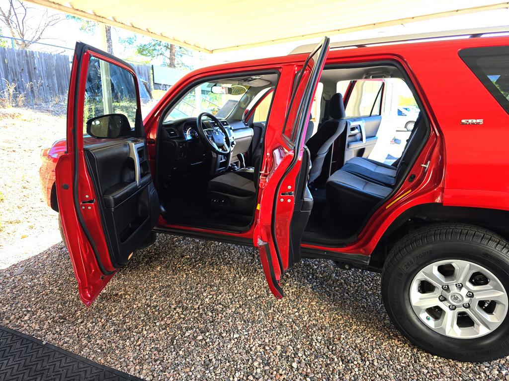 2015 Toyota 4Runner - $25,995