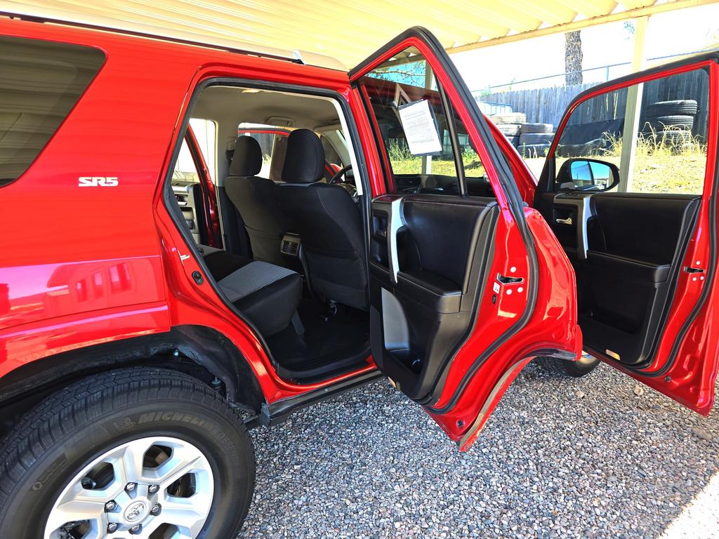 2015 Toyota 4Runner - $25,995