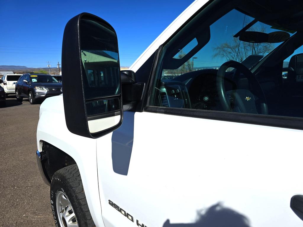 2016 Chevrolet Silverado - $22,995