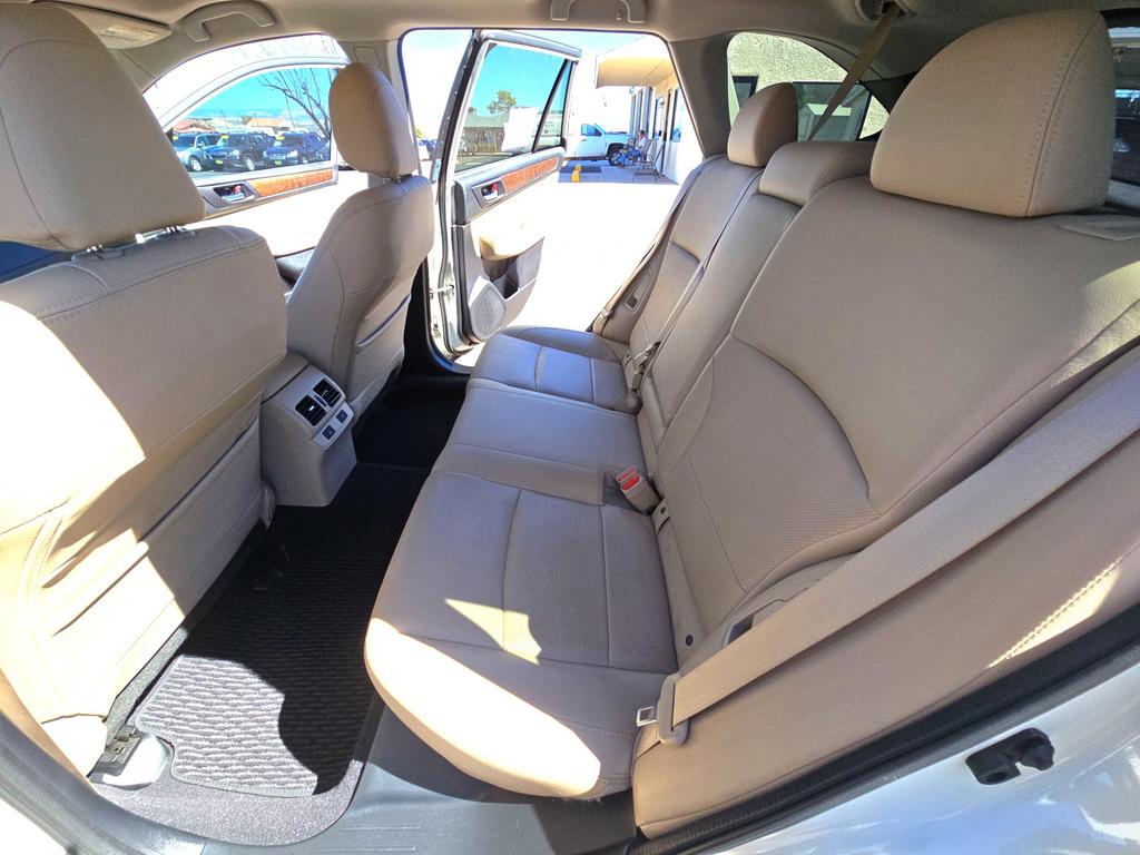 2016 Subaru Outback - $16,995