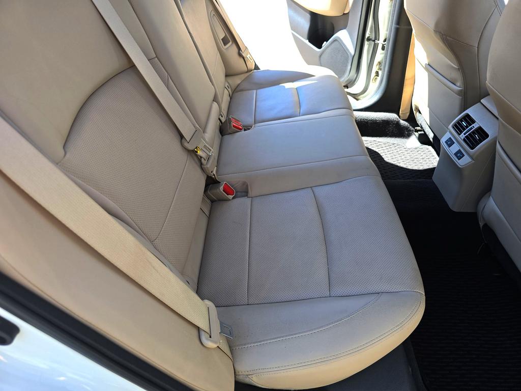 2016 Subaru Outback - $16,995