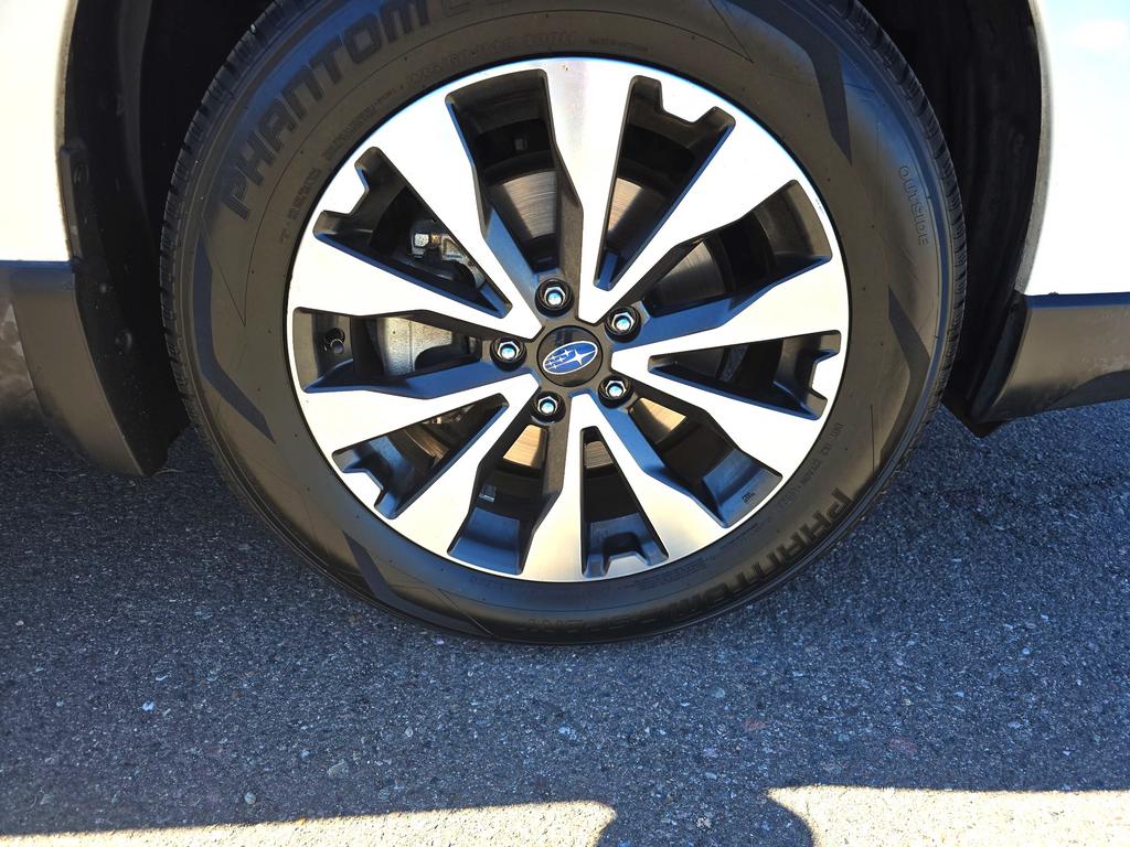 2016 Subaru Outback - $16,995