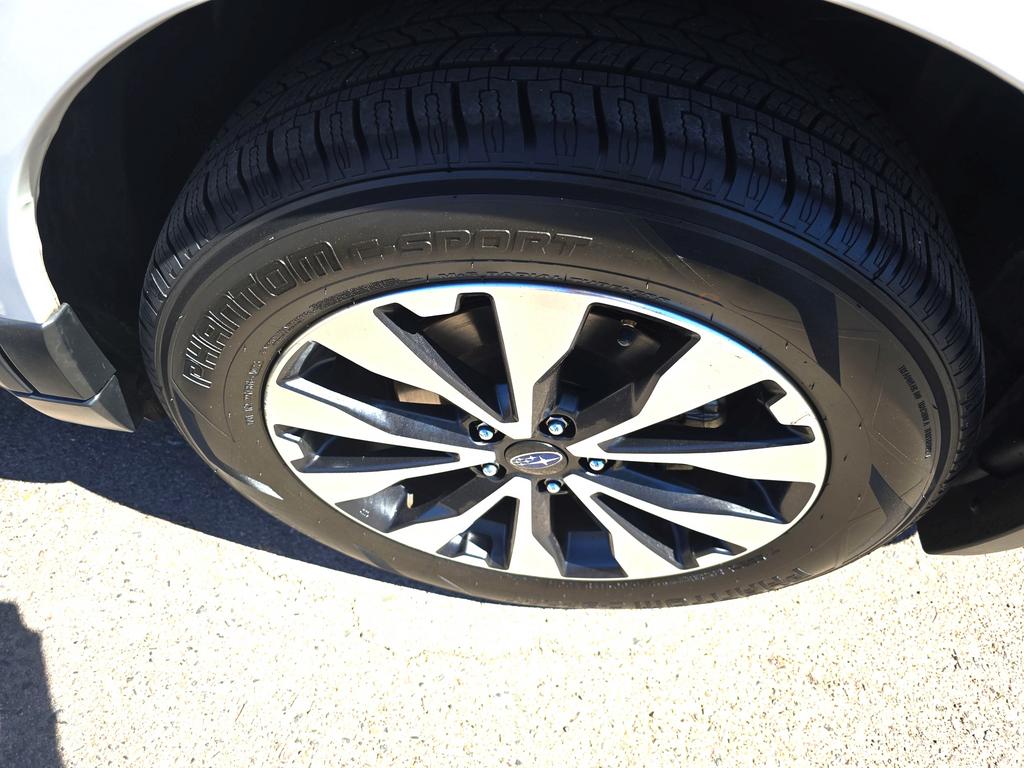 2016 Subaru Outback - $16,995
