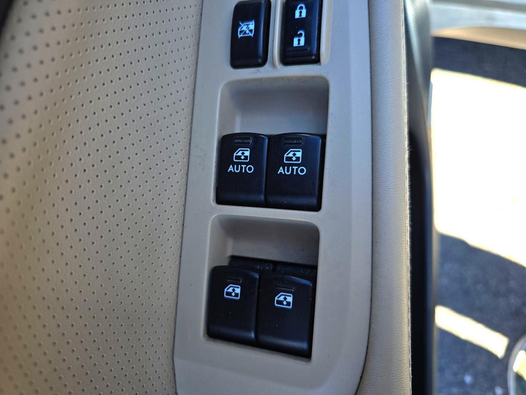 2016 Subaru Outback - $16,995