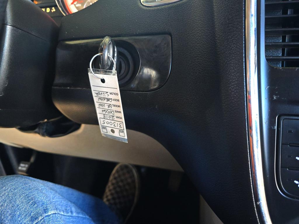 2018 Dodge Grand Caravan - $16,995