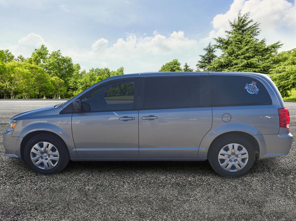 2018 Dodge Grand Caravan - $16,995