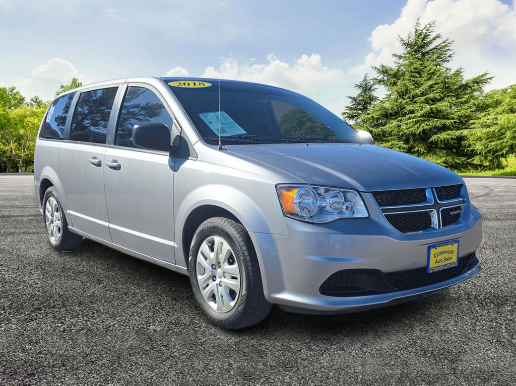 2018 Dodge Grand Caravan - $16,995