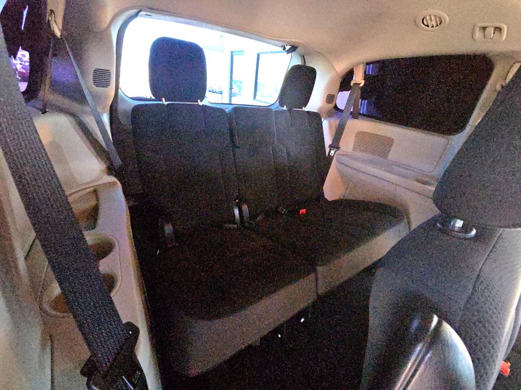 2018 Dodge Grand Caravan - $16,995
