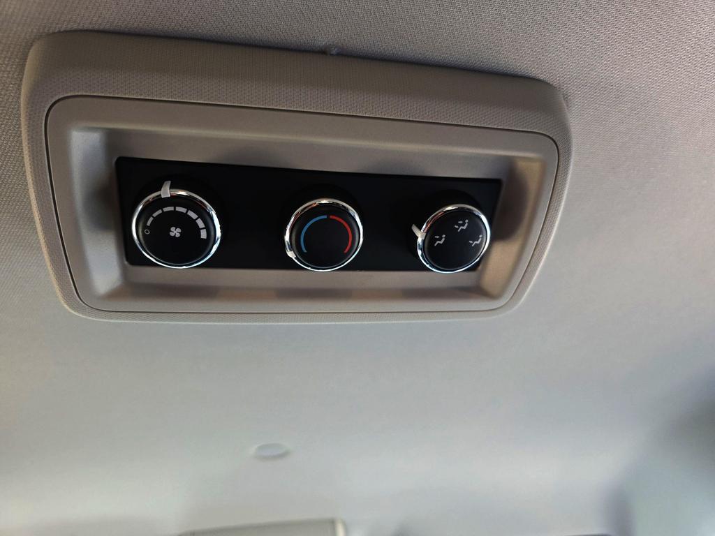 2018 Dodge Grand Caravan - $16,995