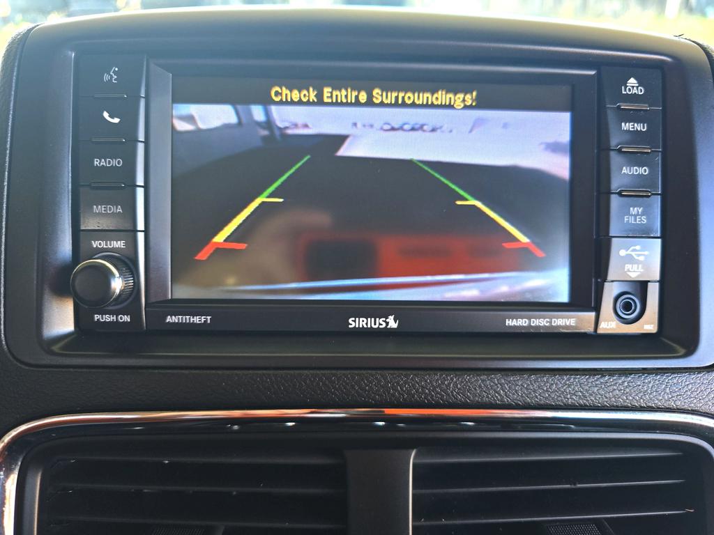 2018 Dodge Grand Caravan - $16,995