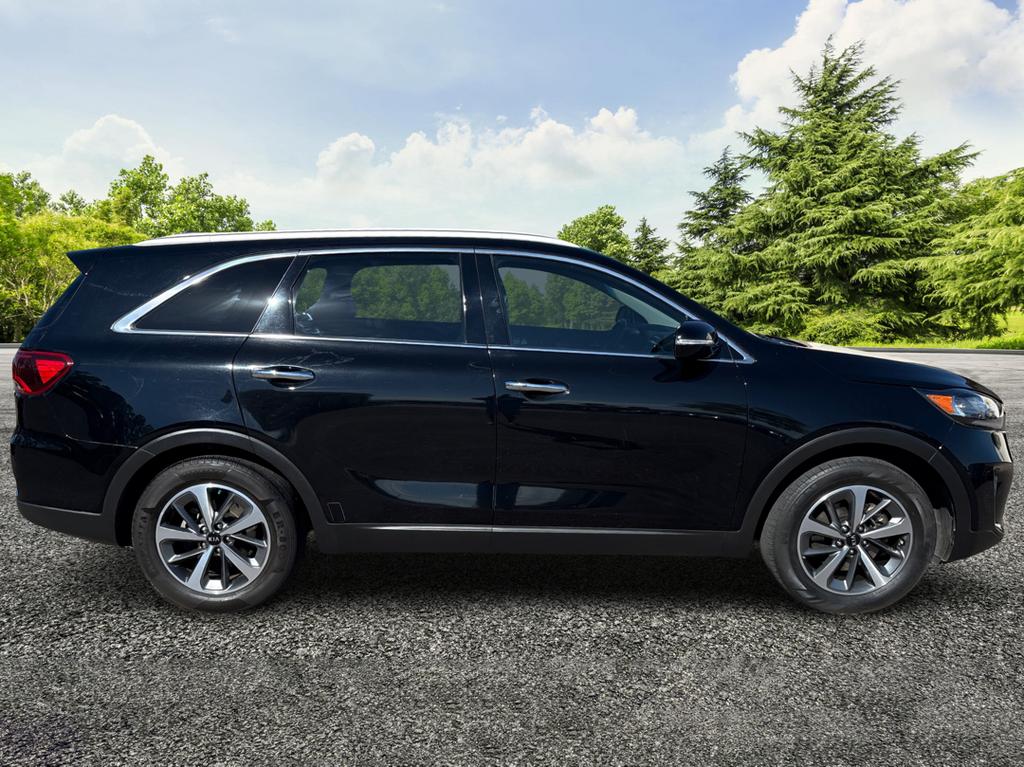 2019 Kia Sorento - $17,995