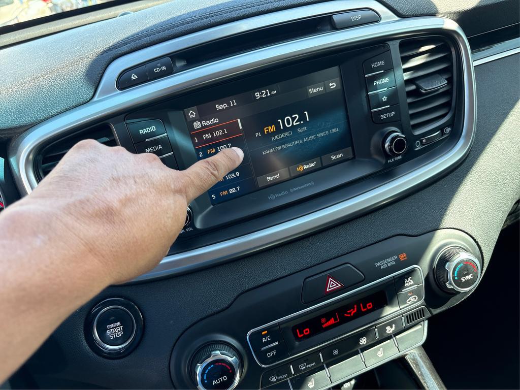 2019 Kia Sorento - $17,995