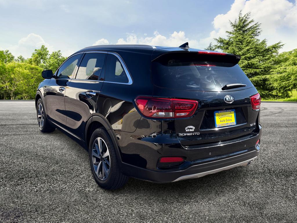 2019 Kia Sorento - $17,995