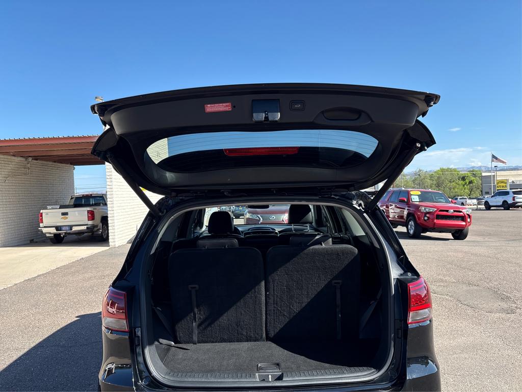 2019 Kia Sorento - $17,995