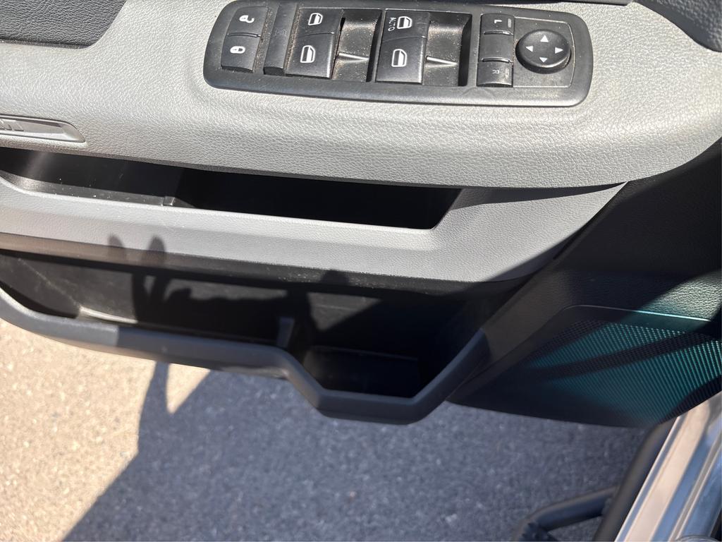 2013 Ram 1500 - $13,995