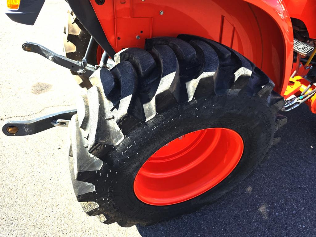 2019 Kubota  L3901hst - $25,995