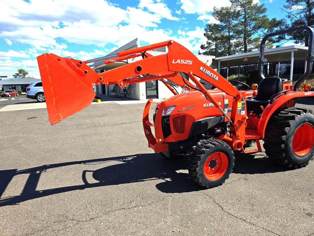 2019 Kubota  L3901hst - $25,995