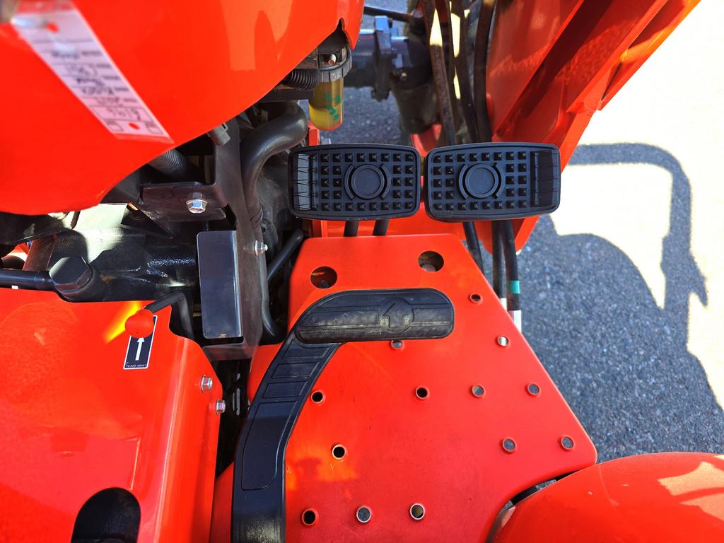 2019 Kubota  L3901hst - $25,995