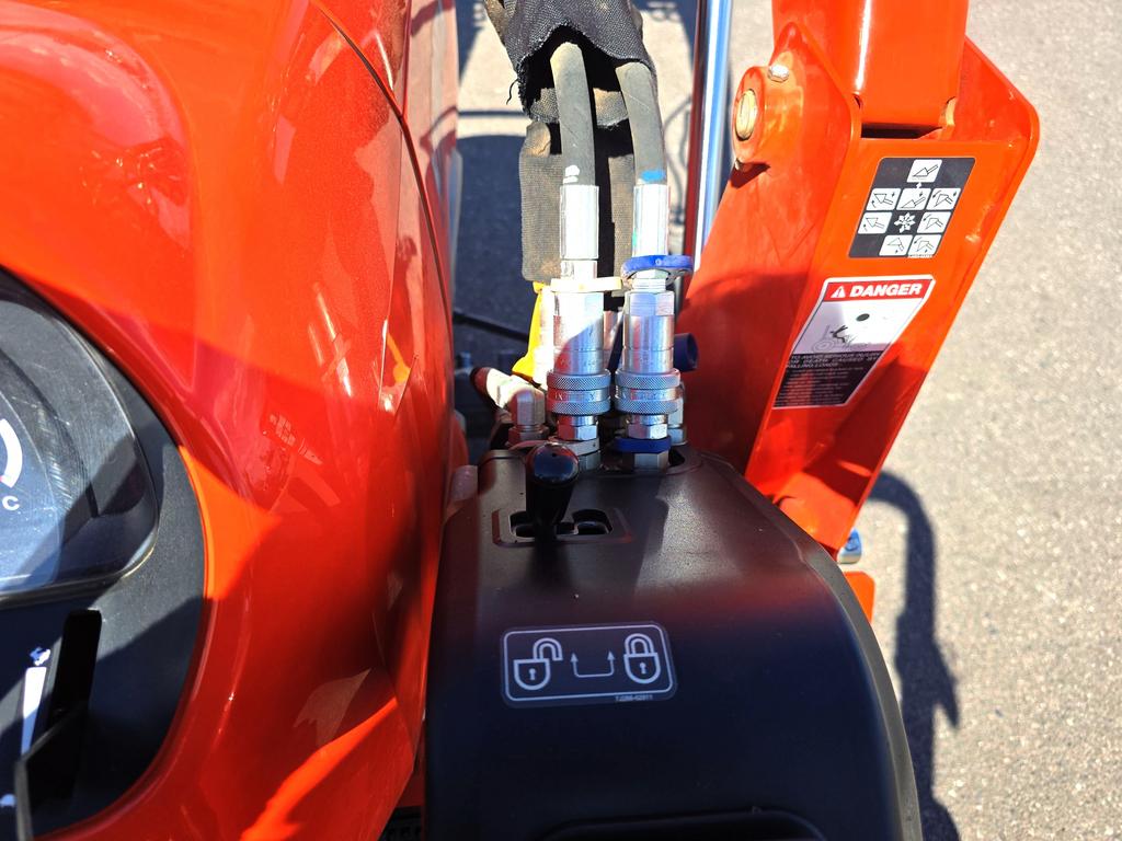 2019 Kubota  L3901hst - $25,995