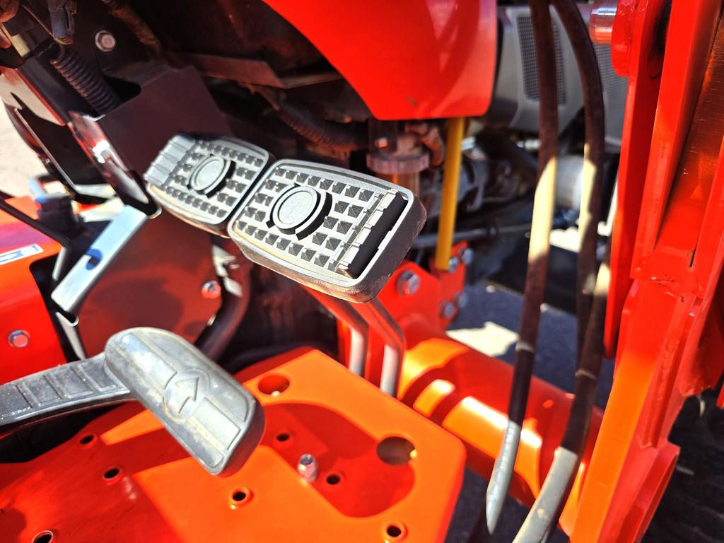 2019 Kubota  L3901hst - $25,995