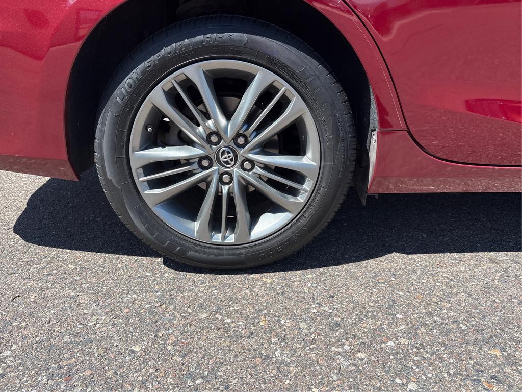 2017 Toyota Camry - $19,995