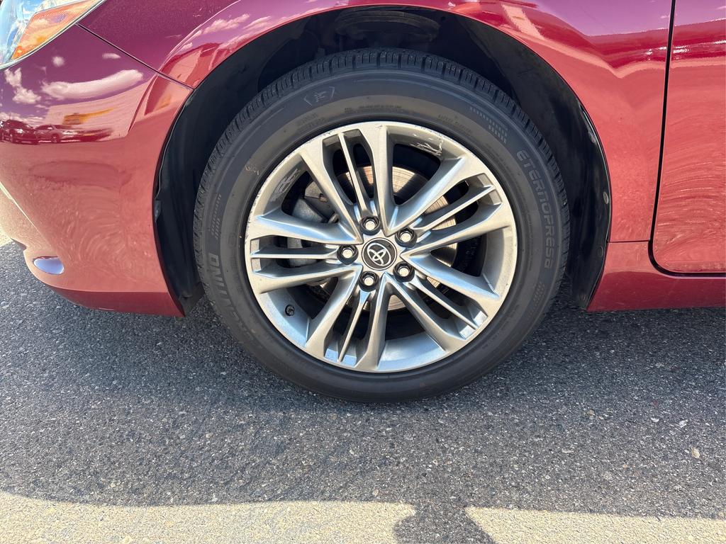2017 Toyota Camry - $19,995