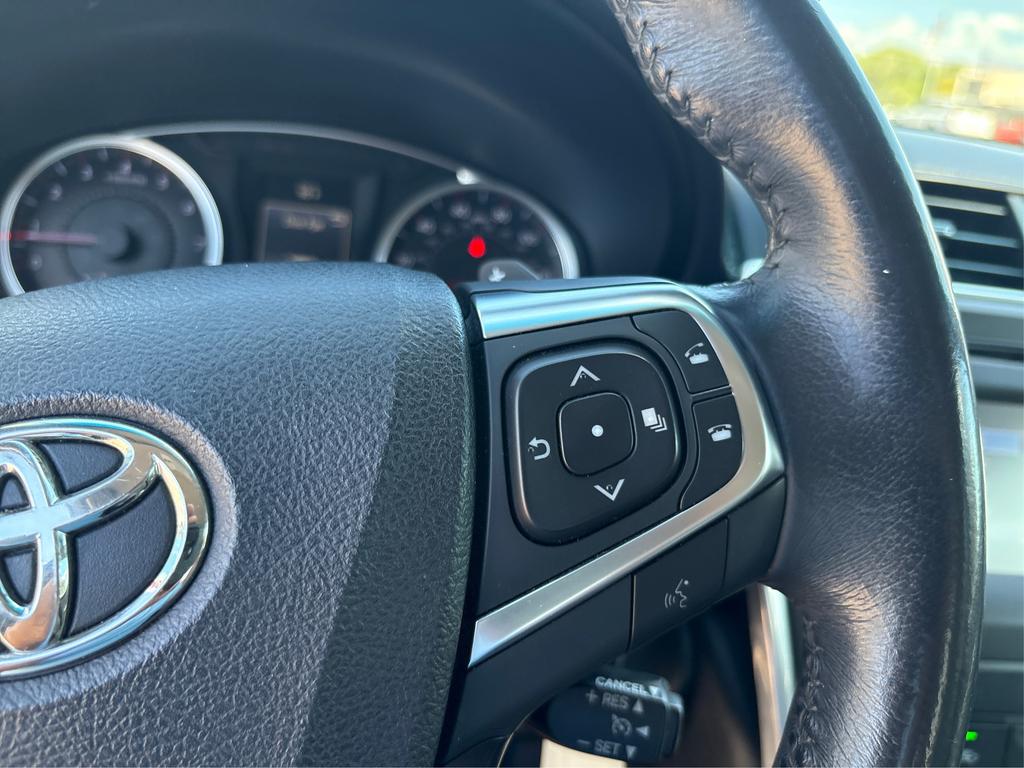 2017 Toyota Camry - $19,995