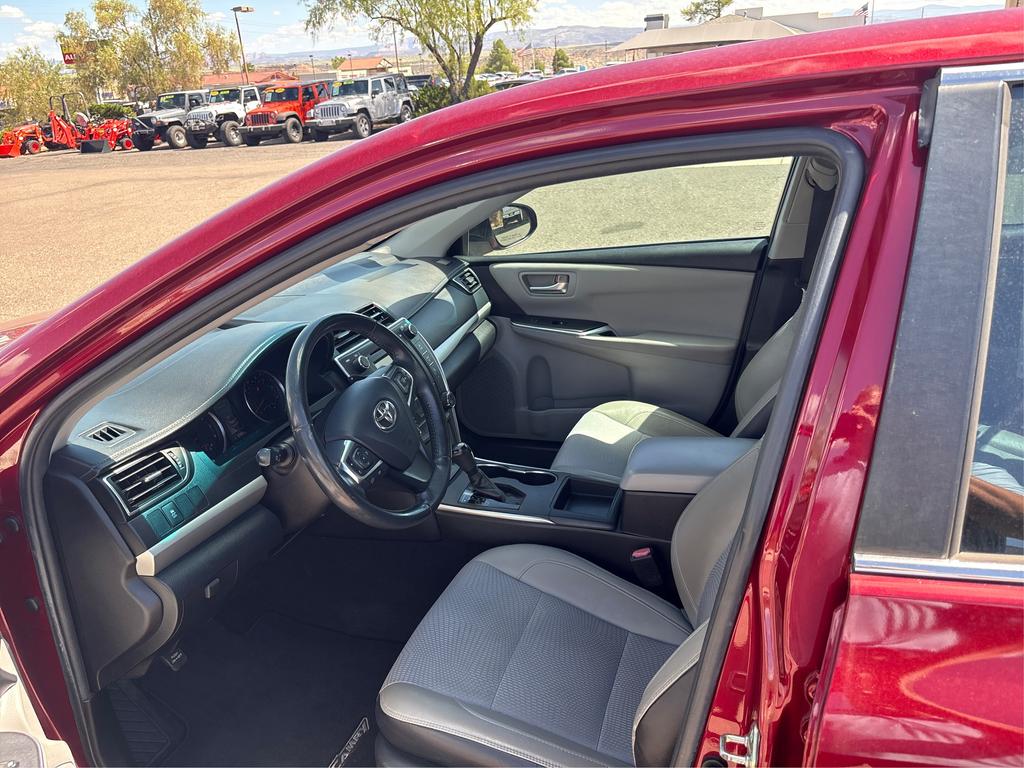 2017 Toyota Camry - $19,995