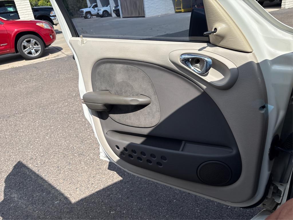 2001 Chrysler PT Cruiser - $3,995