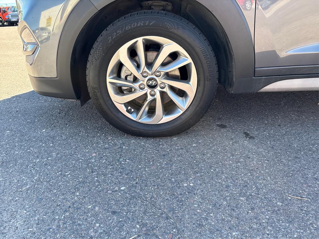 2018 Hyundai Tucson - $14,995