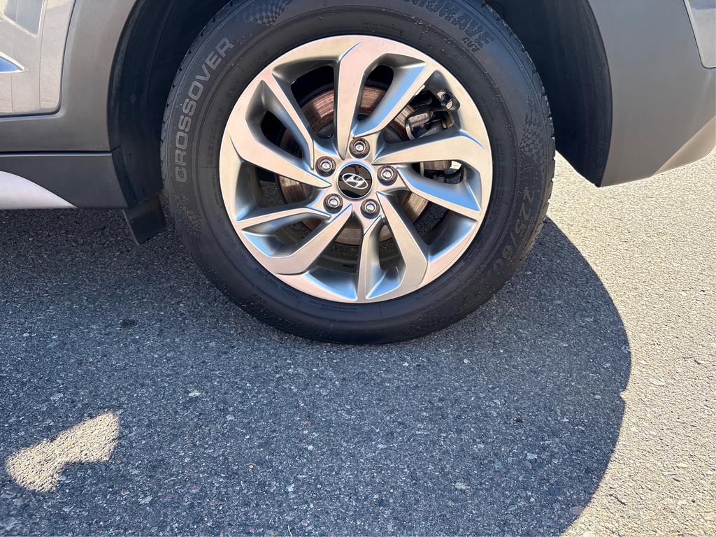 2018 Hyundai Tucson - $14,995