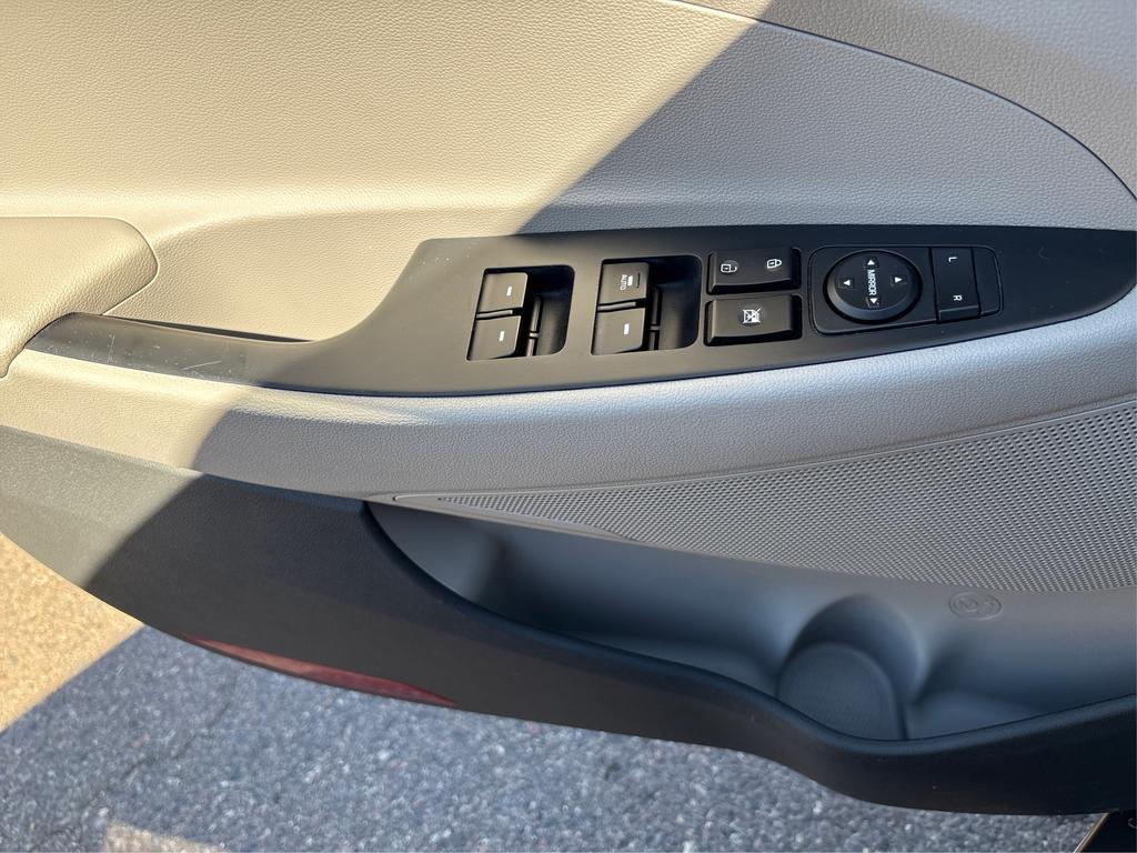 2018 Hyundai Tucson - $14,995