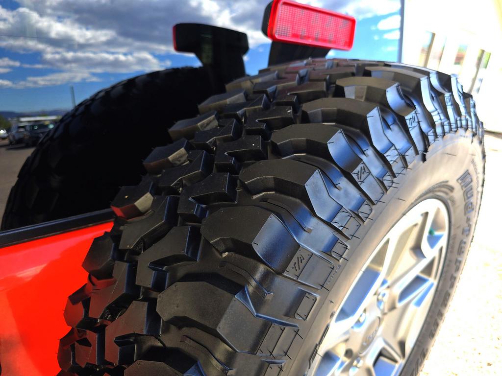 2015 Jeep Wrangler - $23,995