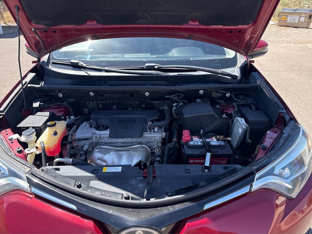 2018 Toyota RAV4 - $22,995