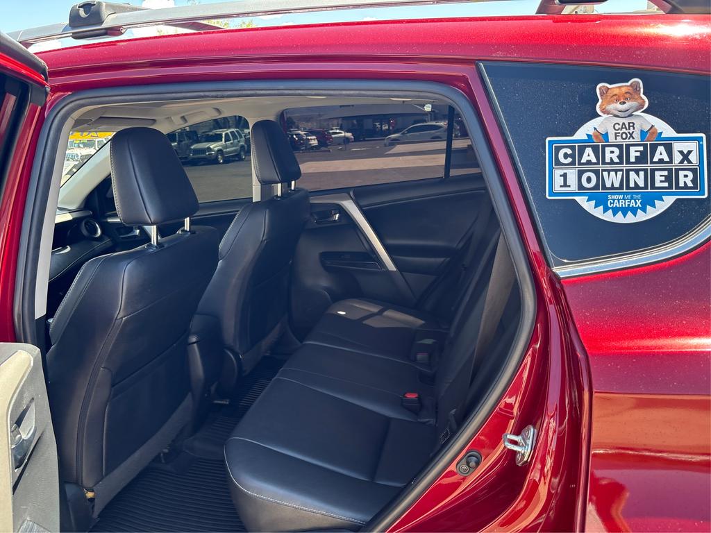 2018 Toyota RAV4 - $22,995